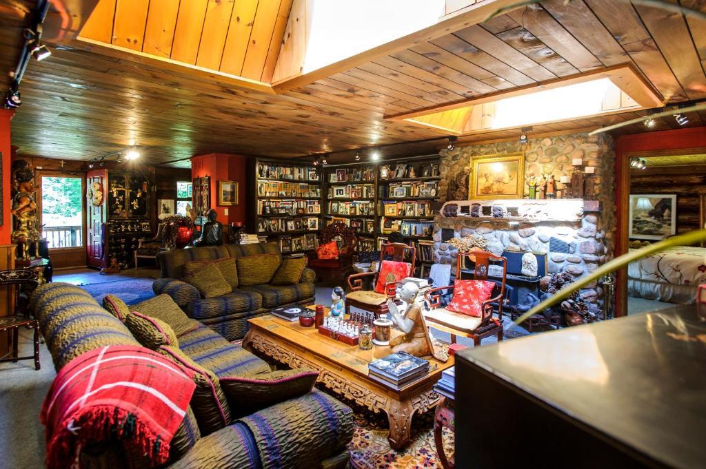 Buckhorn Shambhala Bed And Breakfast מראה חיצוני תמונה