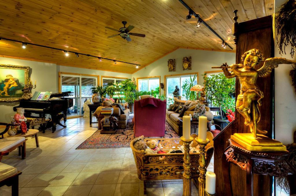 Buckhorn Shambhala Bed And Breakfast מראה חיצוני תמונה